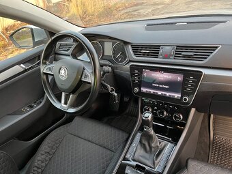 Škoda Superb 2.0tdi 140kw manuál po servisu nehavarované - 17