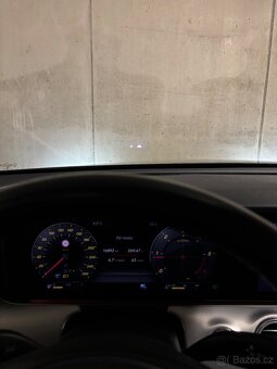 Mercedes E 220d 4matic kombi, CZ, 2.maj - 17