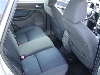 Ford Focus 1.6 TDCi,ESP,EL.SEDAČKY - 17
