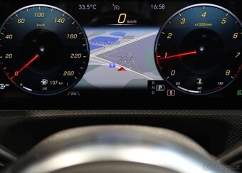 Mercedes-Benz Třídy A 200 AMG Line Fullservis / LED benzín - 17