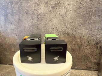 Ovladače,Vypínače - 17