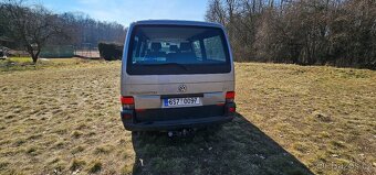 Prodám VW Transporter 2,5TDI T4, 5 dv. varianta LONG - 17