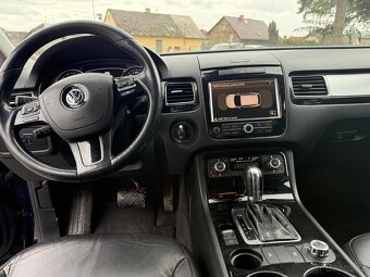 VW Touareg 7P 3.0tdi 176kw 2/2011 jen 195.047km - 17