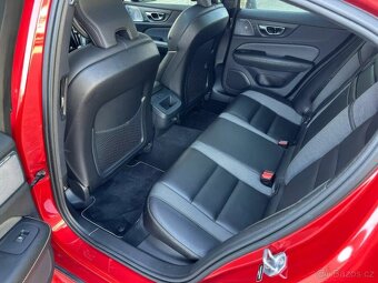 2019 Volvo S60 T6 R-Design AWD 2.0 - 17