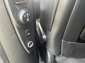 CITROËN C8 / PEUGEOT 807 2.0HDi Exlusive, 121tis.km, 7míst - 17