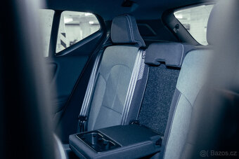Volvo XC40 T2 Momentum, 2022, len 26 000 km, ako nové, DPH - 17