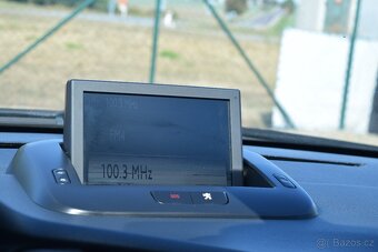 Peugeot 5008 2.0 120KW AUTOMAT PANORAMA 2XKOLA - 17