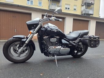 Suzuki M 800 Intruder - 17