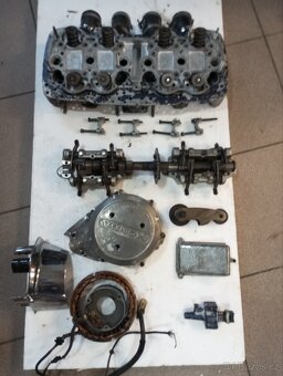Prodám díly Honda CB 750 four - 17