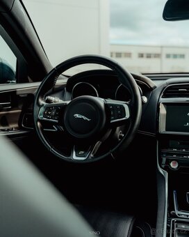 Jaguar XE R-sport AWD 4x4 Navi 2.0D 132kw - 17