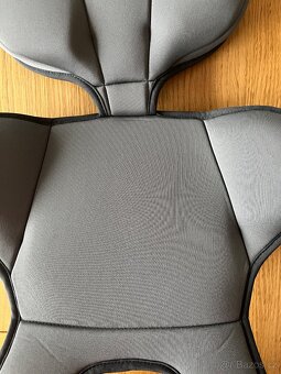Otočná autosedačka Britax Römer Dualfix i-Size - 17