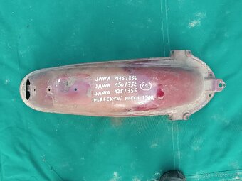 Zadní blatník Jawa kyvacka,panelka,čz,manet, Egypťan,bizon,p - 17