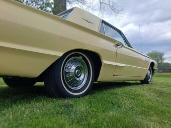Ford Thunderbird , 1964, původem z Texasu, platné doklady - 17