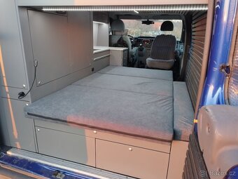 Obytné auto FORD TRANSIT SPORT 2,2 TDCI /103 kW r.v. 2012 - 17