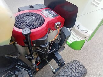 Prodám zahradní traktor Viking MT640 15.5Hp - 17