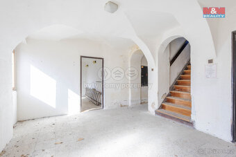 Prodej domu, 420 m², Radvanec - 17