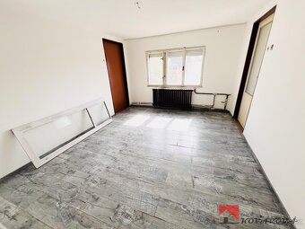 Prodej rodinného domu 4+1, včetně stavební parcely, 1038 m2, - 17