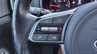 KIA Sportage 1.6 CRDi EXCLUSIVE -1.maj-ČR-TZ - 17