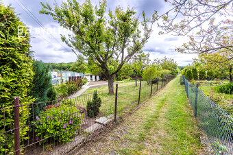 Zahrada 429 m² s chatou a altánem v osobním vlastnictví – ZO - 17