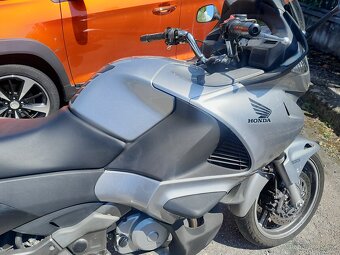 Honda Deauville 700, 2008, výborný stav - 17