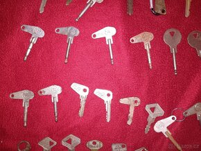 Sbírka 72 X klíčků Tatra škoda Jawa ČZ pérák scintilla 

 - 17