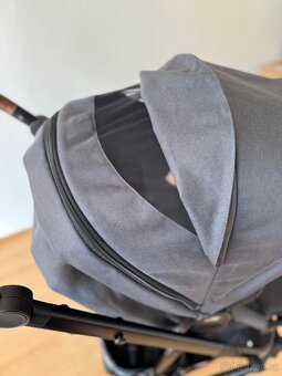 Britax Römer Smile 4 + autosedačka Baby-Safe Core 2023 - 17