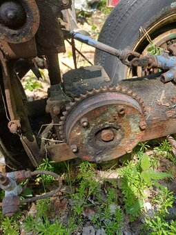 Traktůrek během motoru - 17
