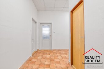 Pronájem zrekonstruovaného bytu 3+kk s pracovnou, 82 m2, ul. - 17