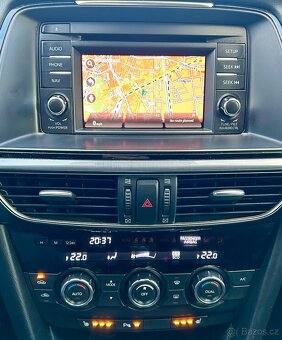 MAZDA 6 2.0i 121kW BENZÍN MANUÁL XENON-NAVI-VYHŘEV-PDC - 17