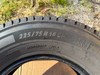 Zánovní letní pneu 225/75/16 CP Michelin Agilis Camping - 17