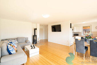 Prodej komerční, dům 2 apartmány 140 m2, pozemek 5367 m2, No - 17