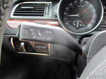 ŠKODA SUPERB COMBI 2,0TDi 125kw 4x4 bez koroze 2010 - 17