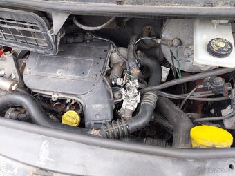 RENAULT TRAFIC 1,9 DCi 100 /2005/159 tkm/ČR/ po STK - 17