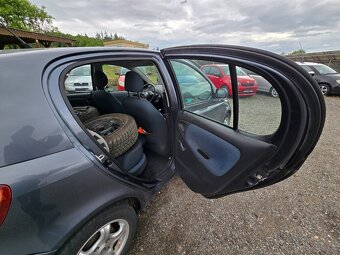 Toyota Yaris 1.0 – STK do 05/2027, sada zimních pneu s disky - 17