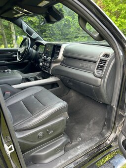 Dodge ram 5.7 hemi - 17