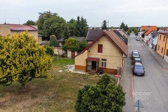 Prodej stavebního pozemku 663 m² v centru Jiren – s menším r - 17