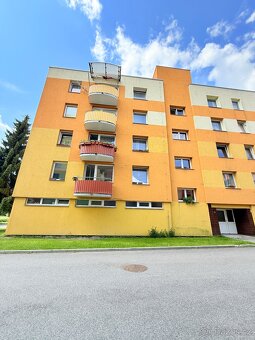 Prostorný a světlý byt 3+1 s balkonem v klidné části Volar - 17