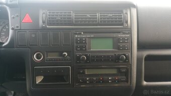 VW T4 Caravelle 2,5 TDI (75kW), r.v. 2003, TOP STAV - 17
