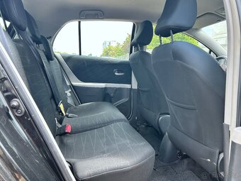 Toyota Yaris - 17