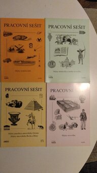 Učebnice různého stáří - 17