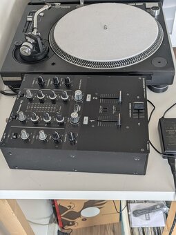 2x Gramofon Technics SL-1210MK5 a 2-kanál mix Pioneer DJM250 - 17