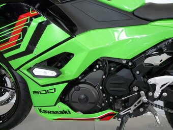 Kawasaki Ninja 500 kategorie A2 - 17