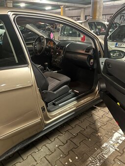 Mersedes Benz A150 2009 (98 500) - 17