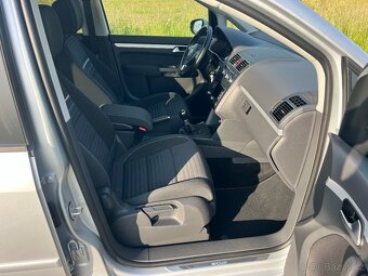 ► VW TOURAN 2.0TDI 103KW CUP EDITION XENONY-LED-NAVI 7 MÍST - 17