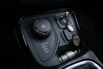 Jeep Compass 2.0 MJET AWD LIMITED /AJ NA SPLÁTKY/ - 17