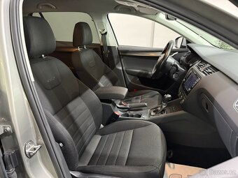 Škoda Octavia 3 2,0 TDI SCOUT NAVI TAŽNÉ - 17