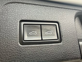 VW PASSAT B8 2.0 TDi MATRIX VIRTUAL KAMERA TAŽNÉ - 17
