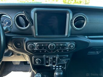 Jeep Gladiator 3.0 CRD Overland 4WD - 17