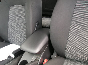 K I A CEED 1.4-16V 80KW RV-2009-KOUPENO V ČR- - 17