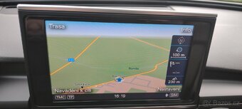 A6 SEDAN 2.0 TFSI HYBRID 360 KAMERA KŮŽE BOSE ALU R20 - 17
